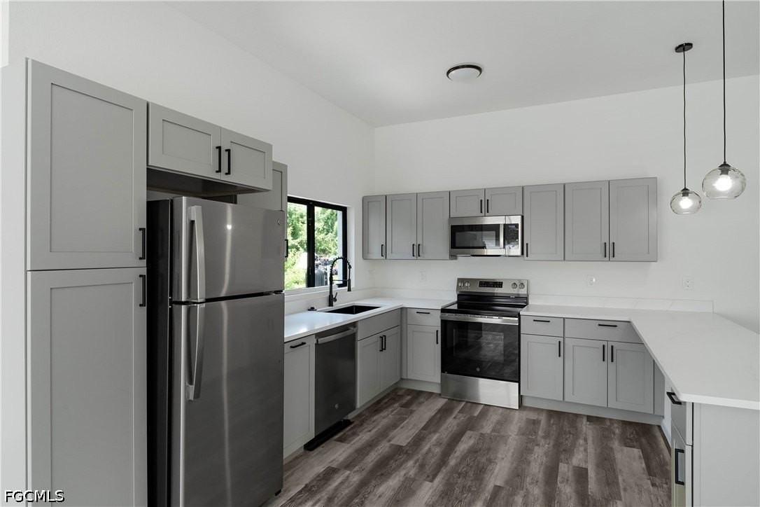 603 Hawthorne Ave S - Photo 3 of 23
