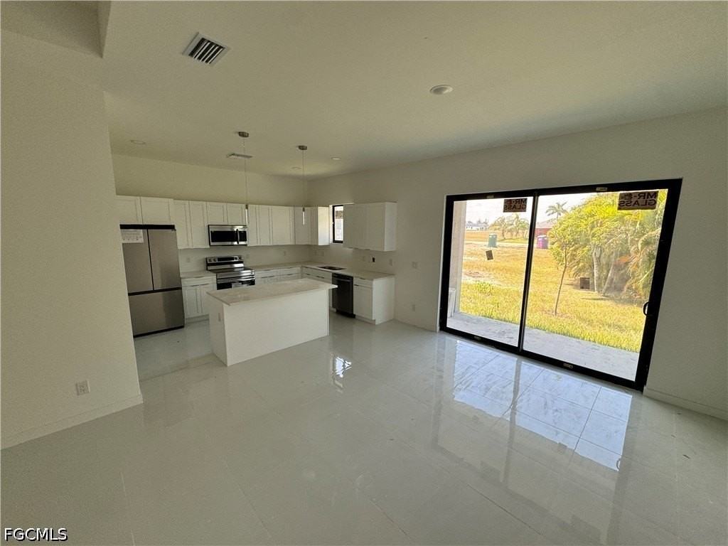 4012 Nw 22nd Ter - Photo 6 of 25