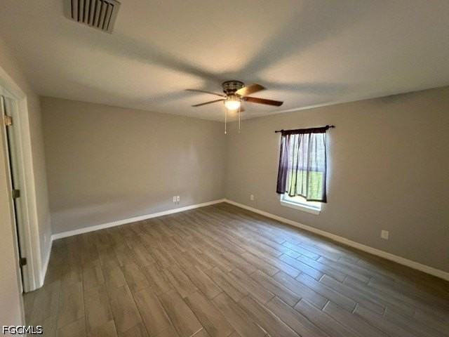 3010 67th St W - Photo 4 of 10