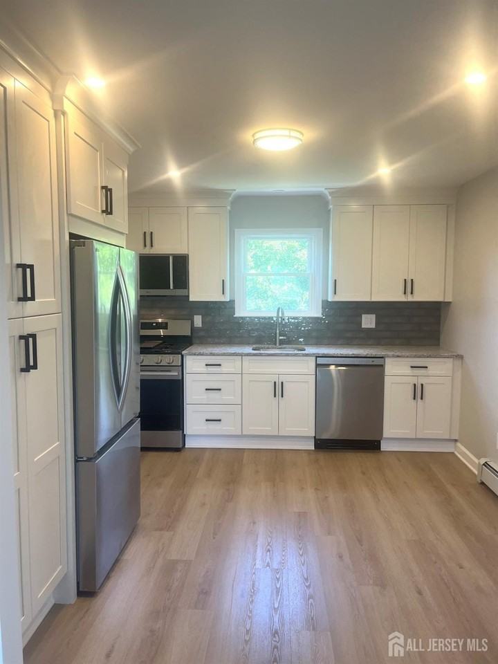 284 Union Valley Half Acre Rd - Photo 4 of 17
