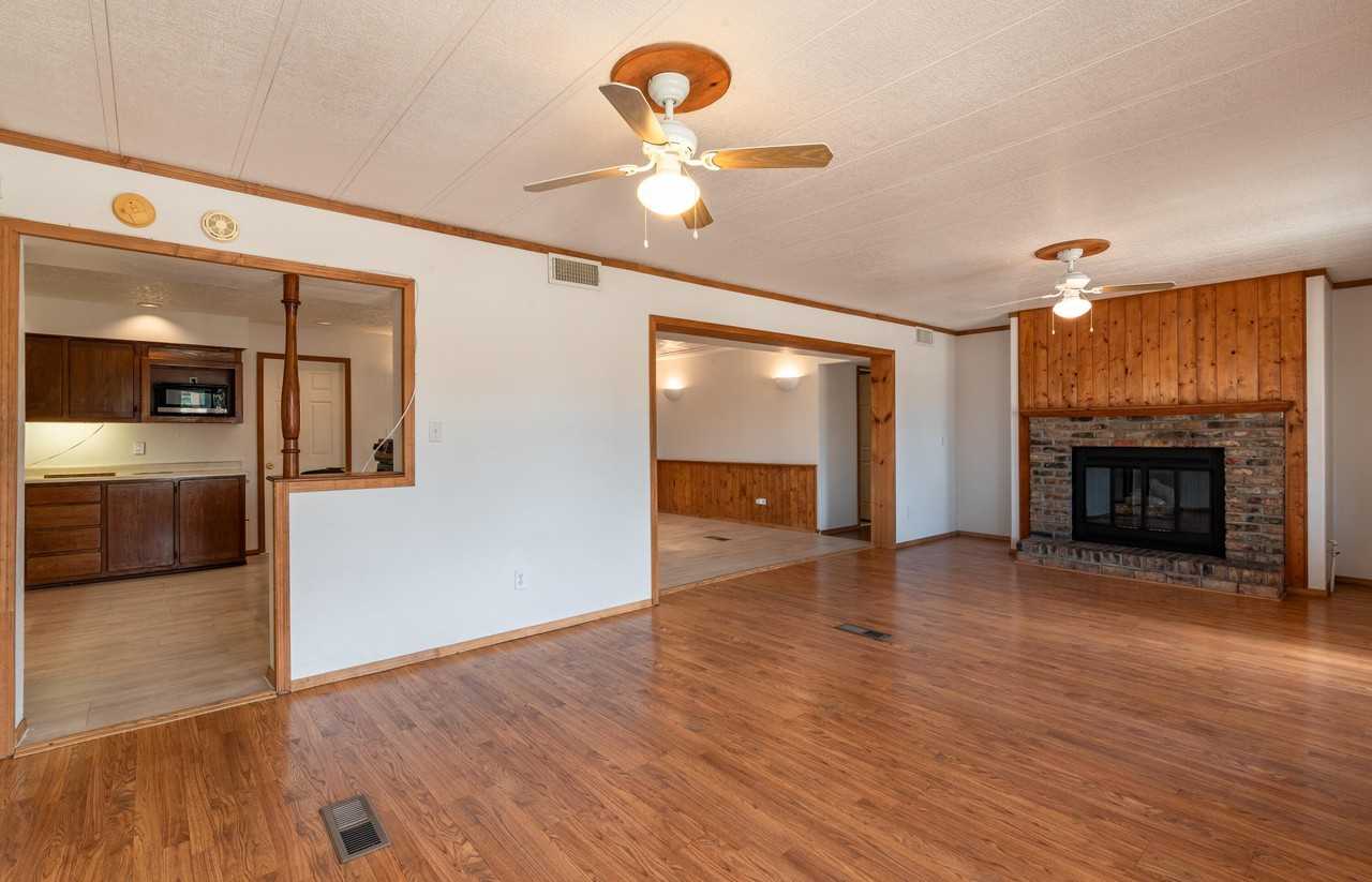 6517 San Francisco Rd Ne - Photo 7 of 45