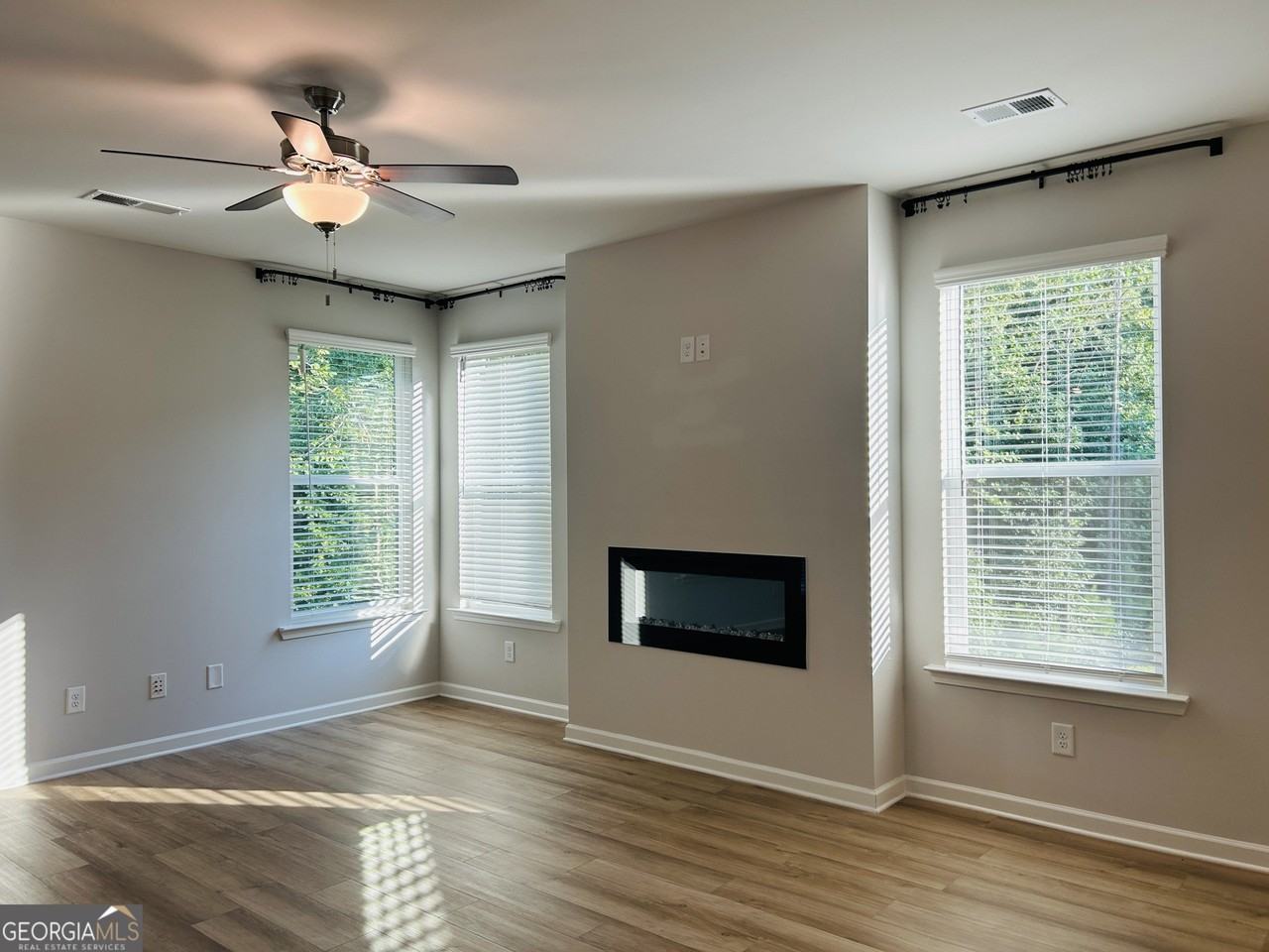 143 Chapel Hill Pkwy - Photo 6 of 42