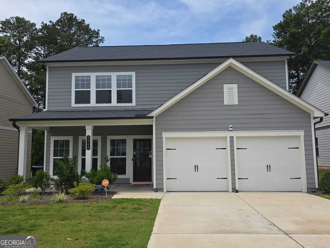 2048 Boxwood Cir - Photo 2 of 22