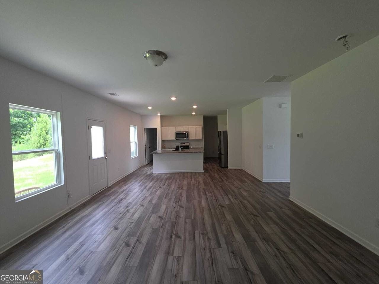 2048 Boxwood Cir - Photo 6 of 22
