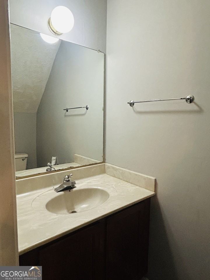 207 Hillcrest Dr - Photo 5 of 21