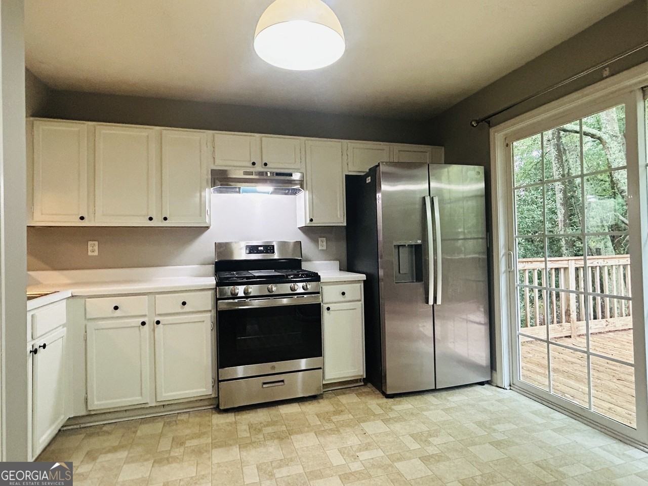 207 Hillcrest Dr - Photo 6 of 21