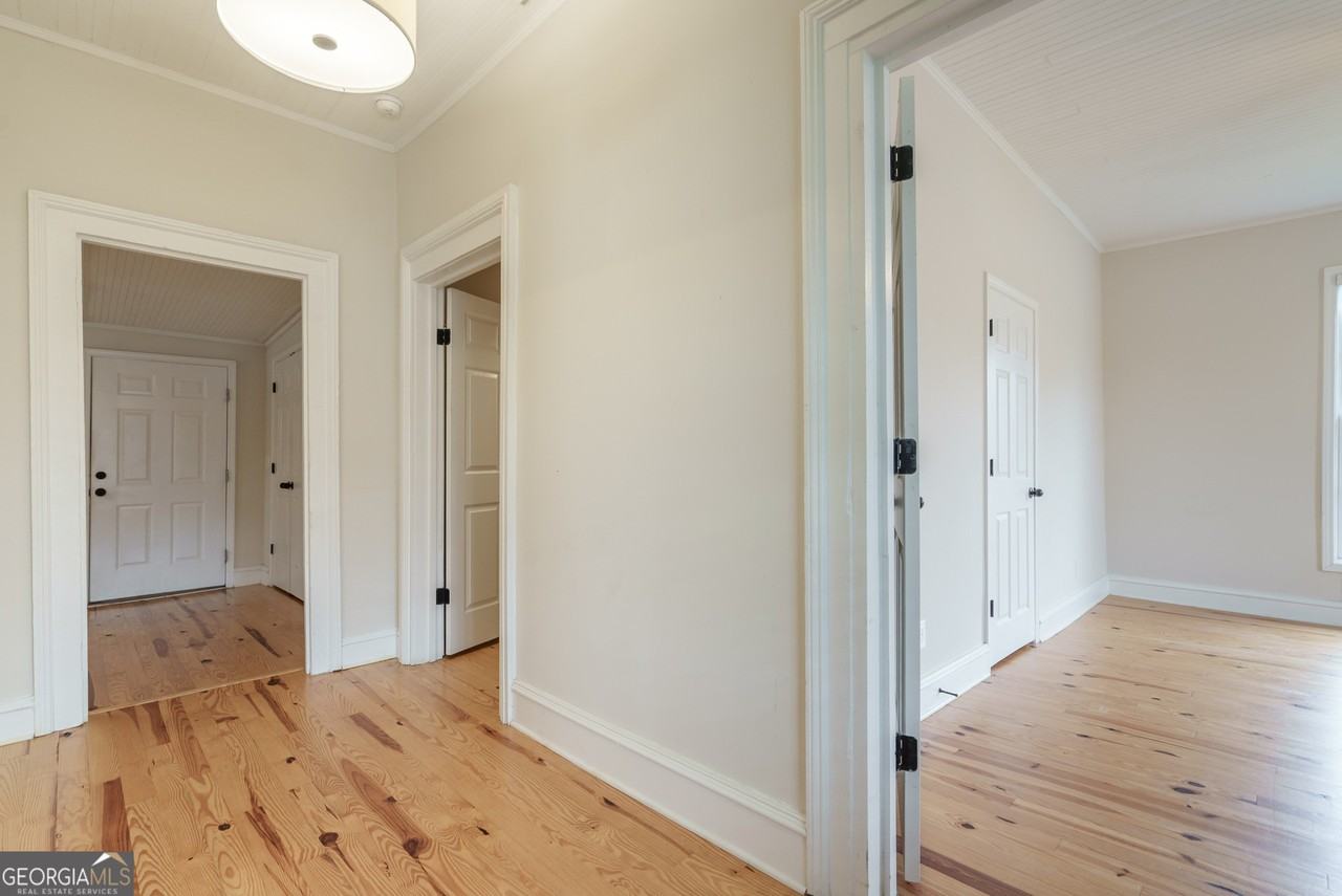 696 North Ave - Photo 6 of 26
