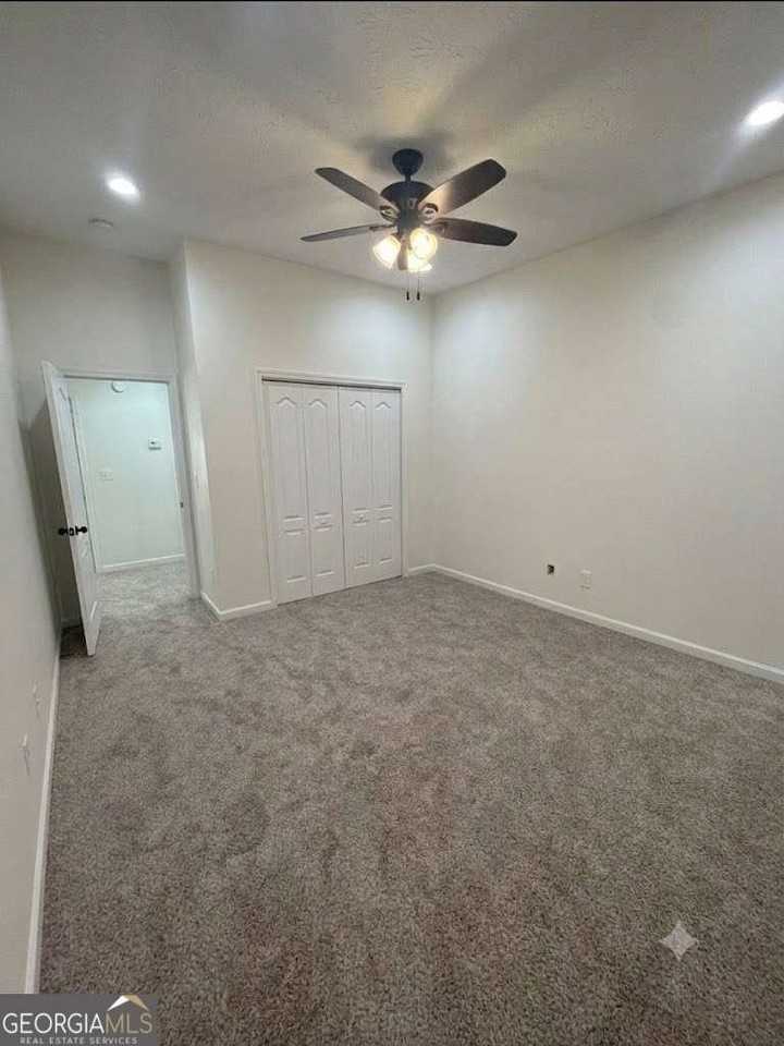 3001 Fields Dr - Photo 6 of 10