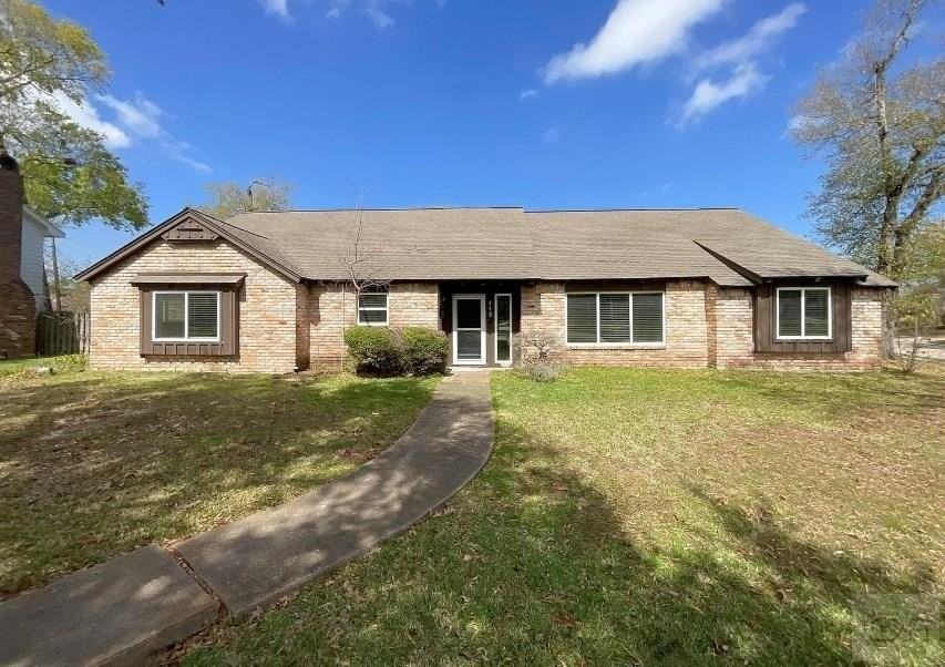 443 Bayou View Dr - Photo 2 of 23