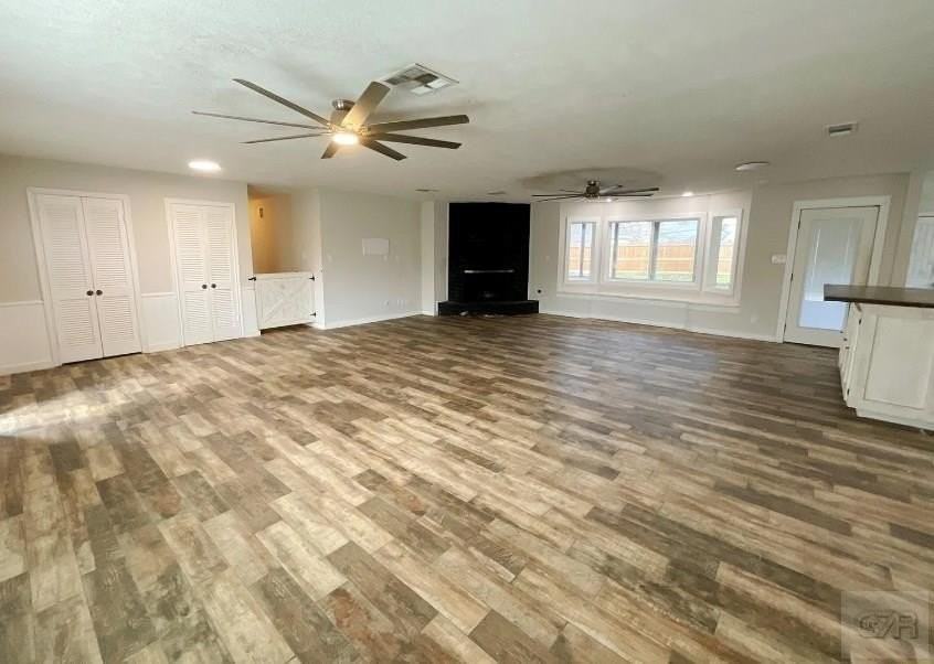 443 Bayou View Dr - Photo 5 of 23