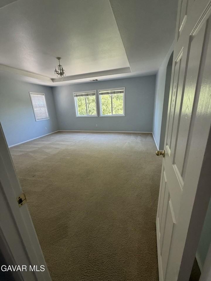 4647 W Avenue J13 - Photo 3 of 17