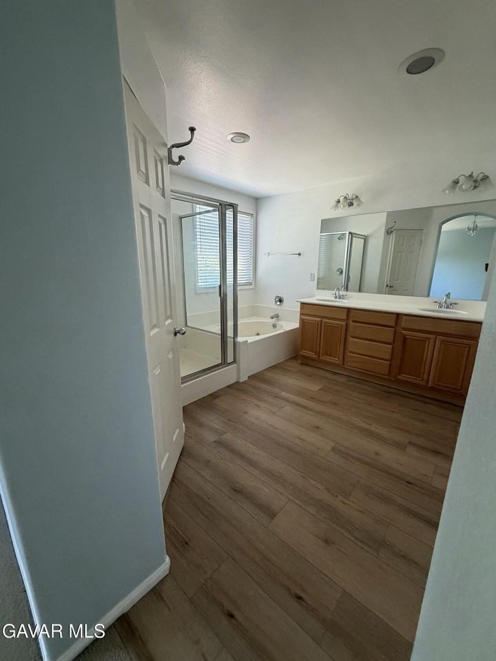 4647 W Avenue J13 - Photo 4 of 17