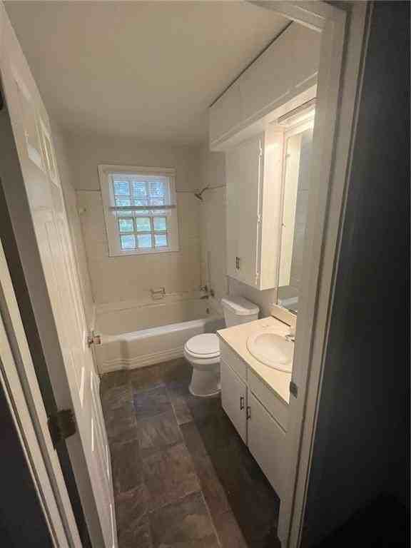 256 12th Ave - Photo 5 of 9
