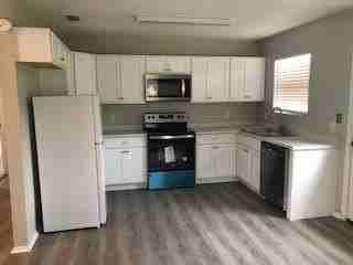 909 Dawes Rd - Photo 5 of 13