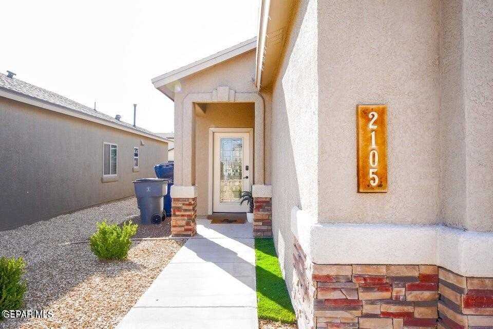 2105 Tim Foster St - Photo 3 of 31