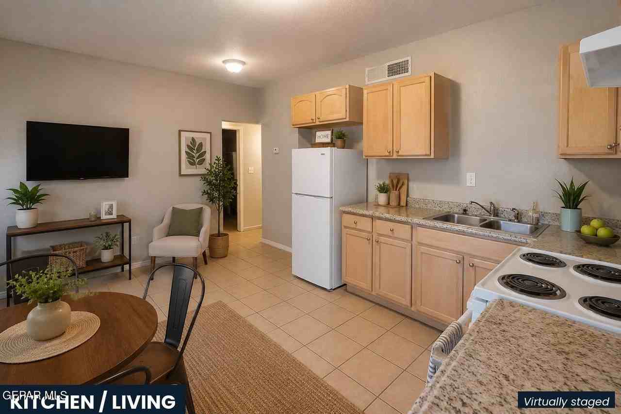 1305 E San Antonio Ave #B - Photo 3 of 8