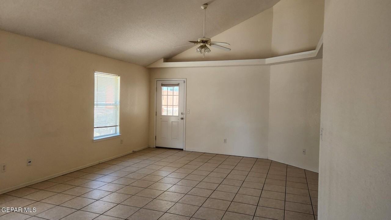 12565 Tierra Norte Rd - Photo 2 of 9
