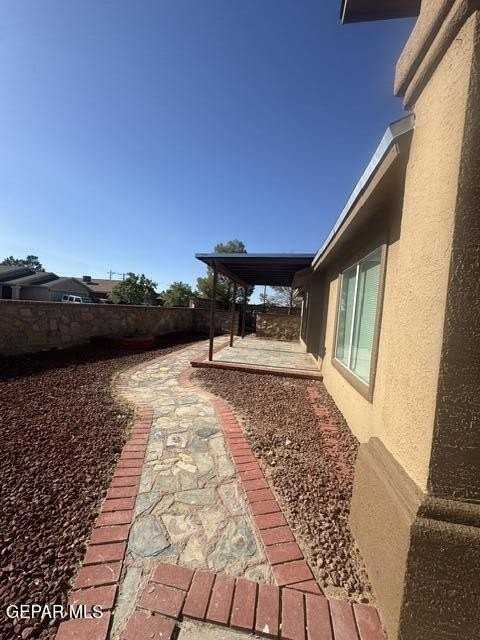 12720 Lorenzo Frias Dr - Photo 4 of 40