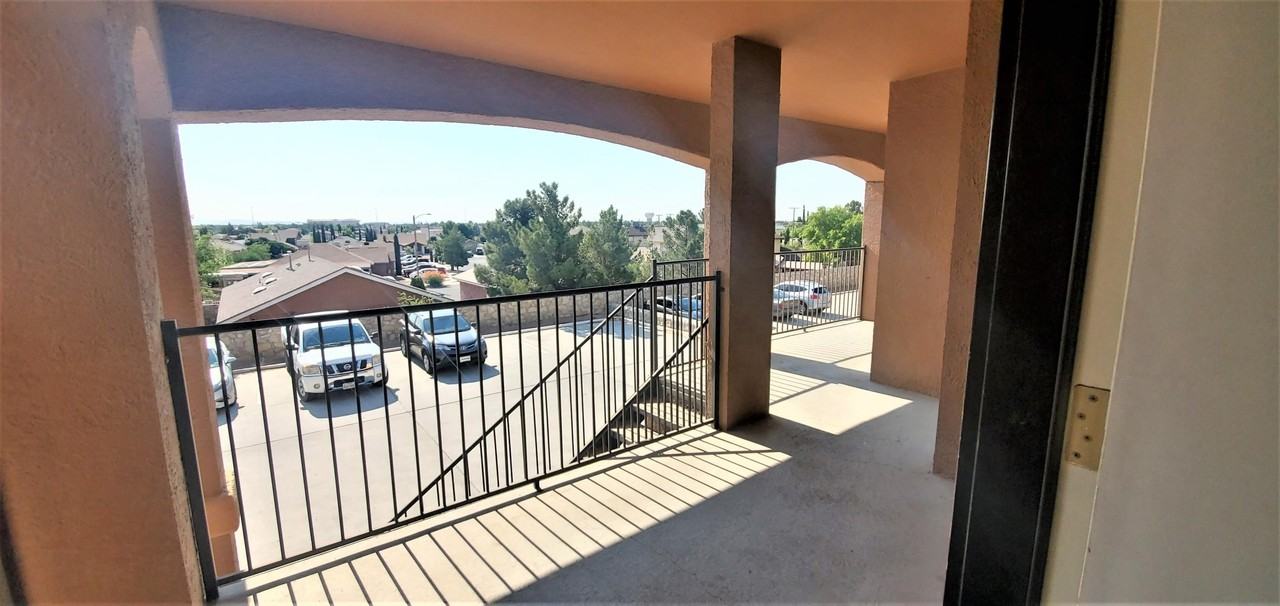 3408 Blue Earth Ln #C - Photo 2 of 24