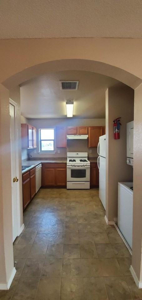 3408 Blue Earth Ln #C - Photo 7 of 24
