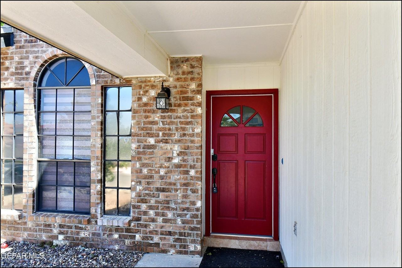 7249 Imperial Ridge Dr - Photo 5 of 50