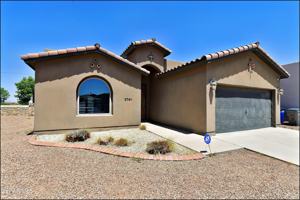featured image of 3741 Loma Adriana Dr