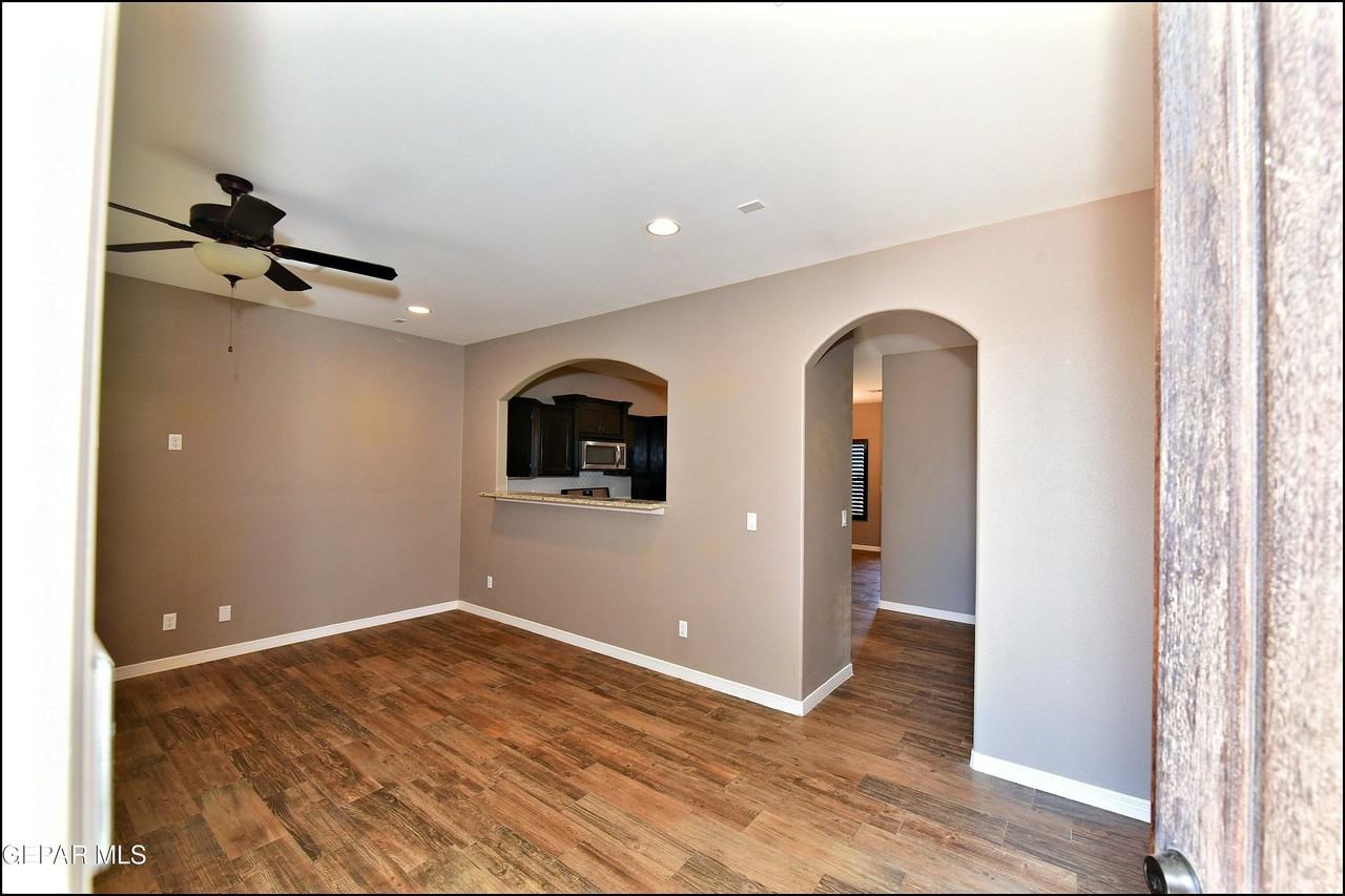 3741 Loma Adriana Dr - Photo 5 of 41
