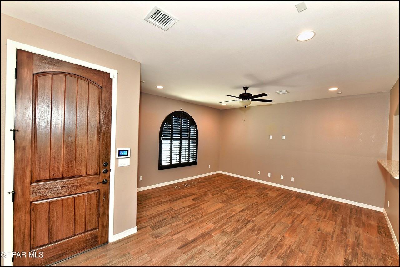 3741 Loma Adriana Dr - Photo 6 of 41