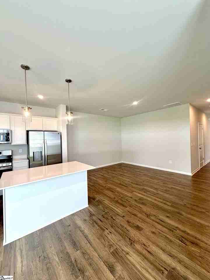 177 Randwick Ln - Photo 7 of 28