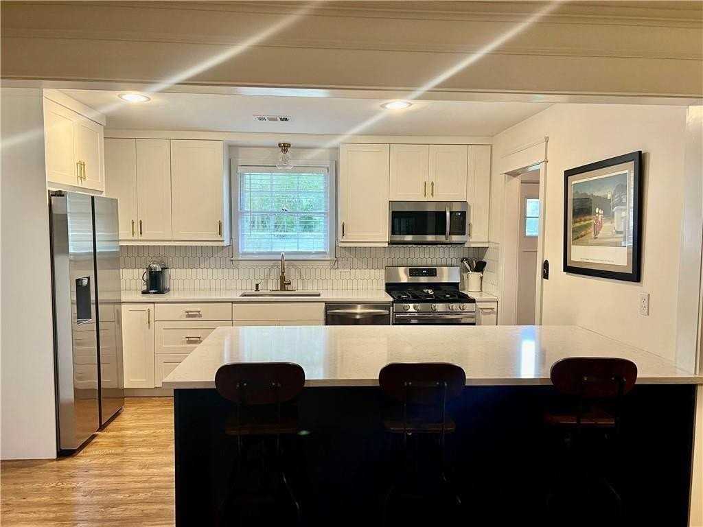 116 Highland Ave - Photo 6 of 14