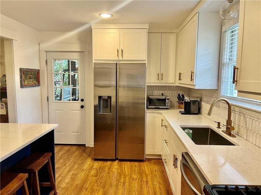 116 Highland Ave - Photo 7 of 14