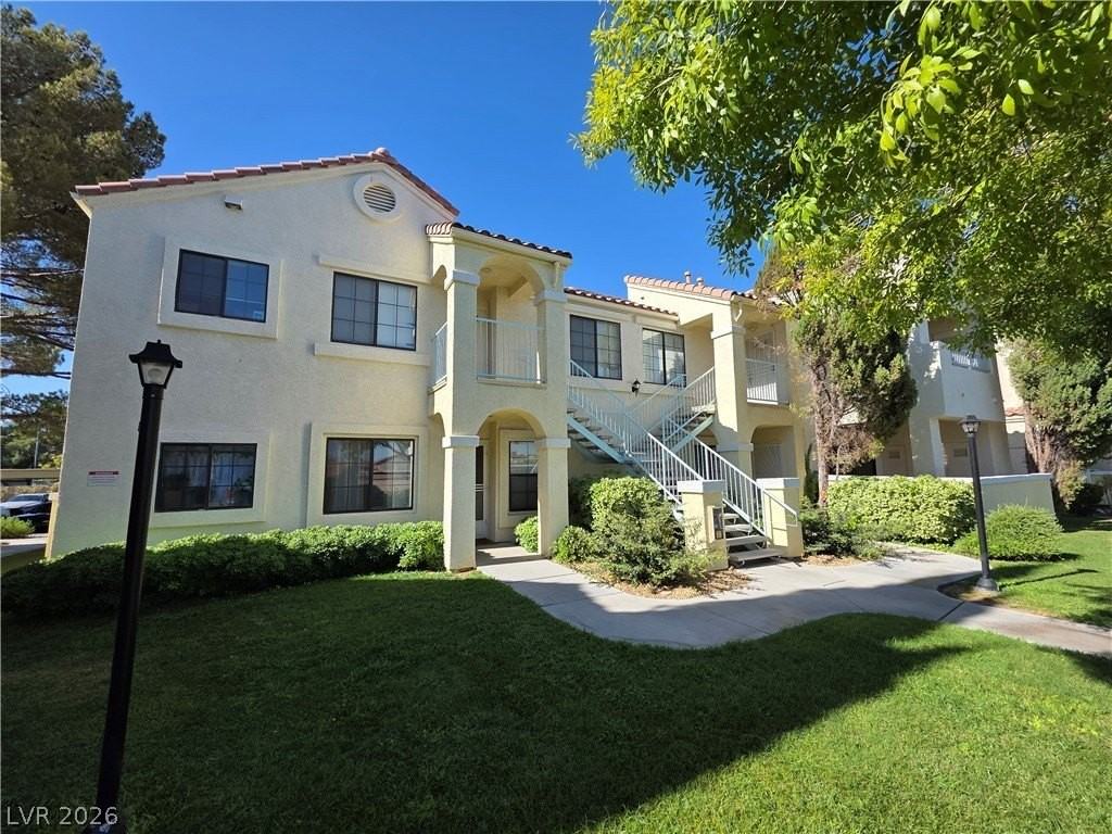 4865 S Torrey Pines Dr #106 - Photo 3 of 50