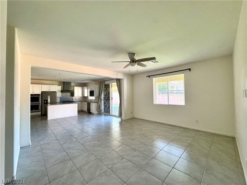 7318 Tunnel View Ct - Photo 7 of 36
