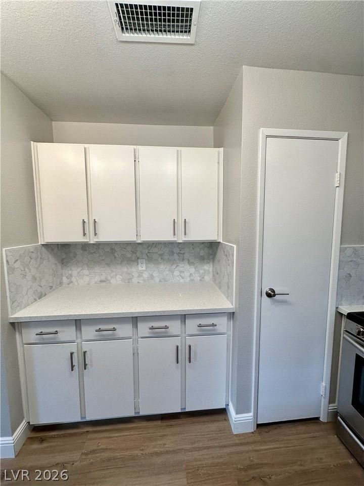 4100 Woodgreen Dr - Photo 4 of 20