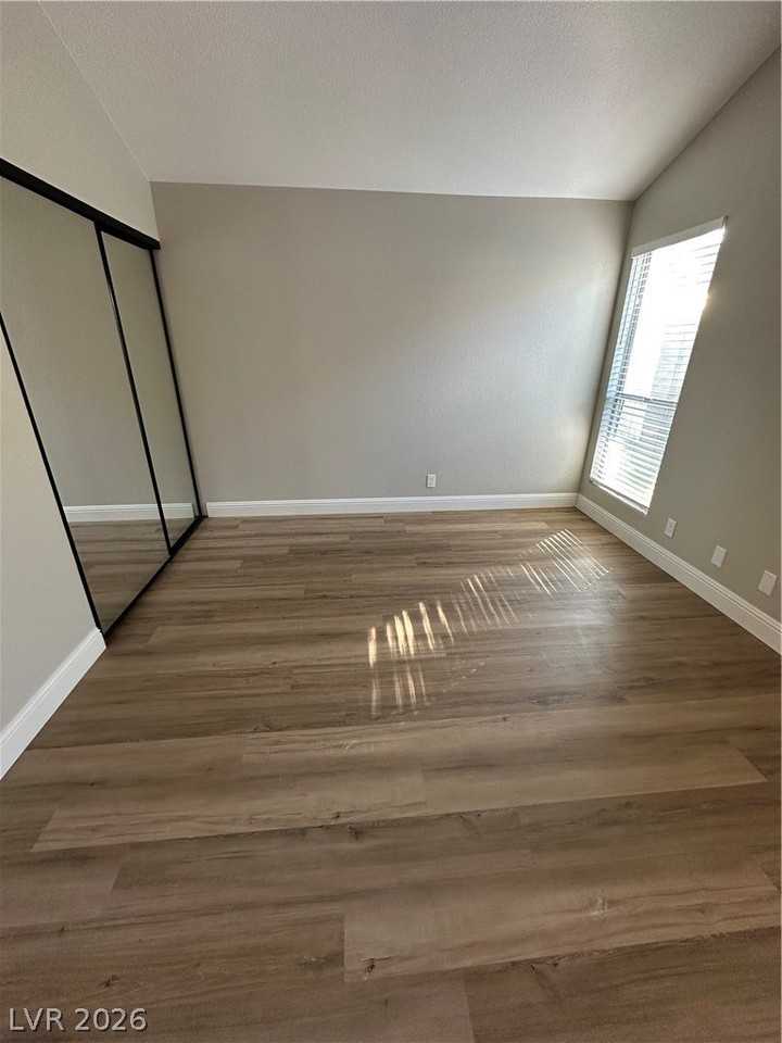 4100 Woodgreen Dr - Photo 6 of 20