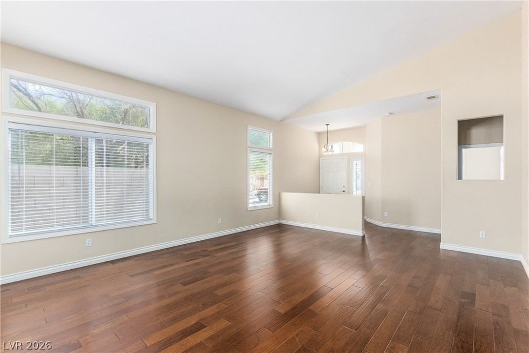 253 Mesquite Ridge Ln - Photo 4 of 27