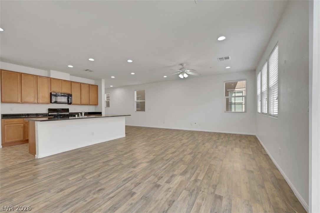 935 Spiracle Ave #0 - Photo 6 of 18