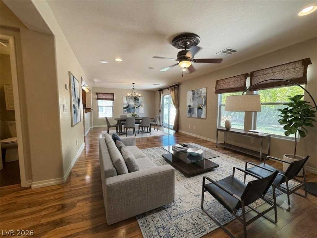 856 Pittston Ave - Photo 4 of 33