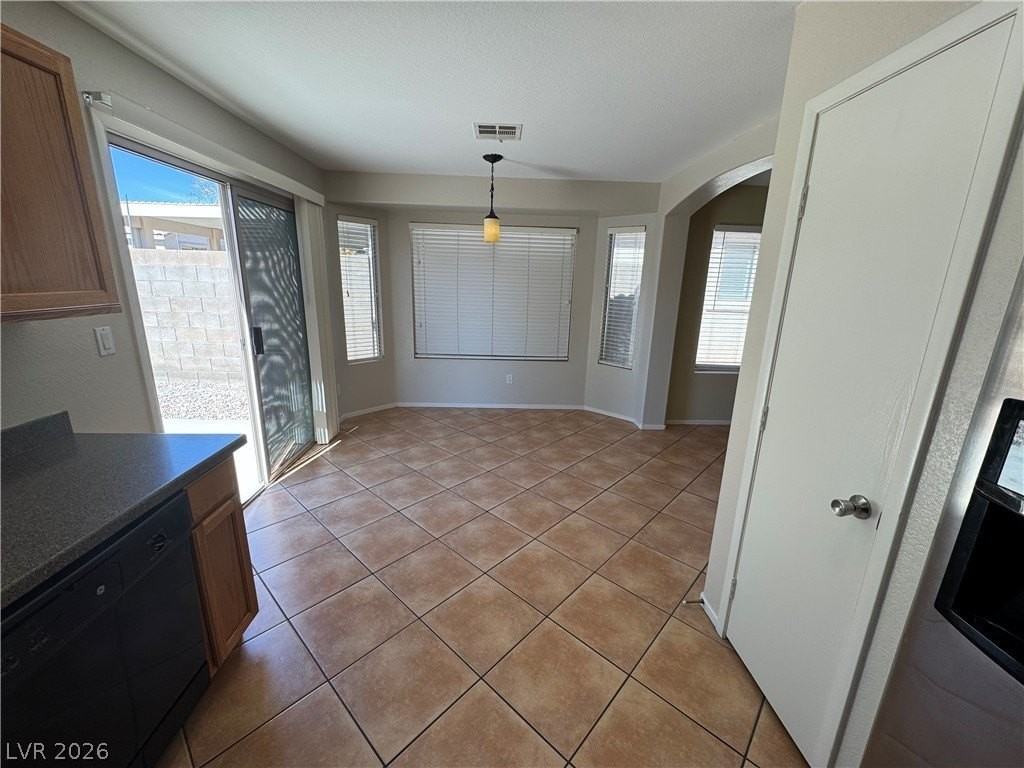 4951 Lunetto Ave - Photo 7 of 31
