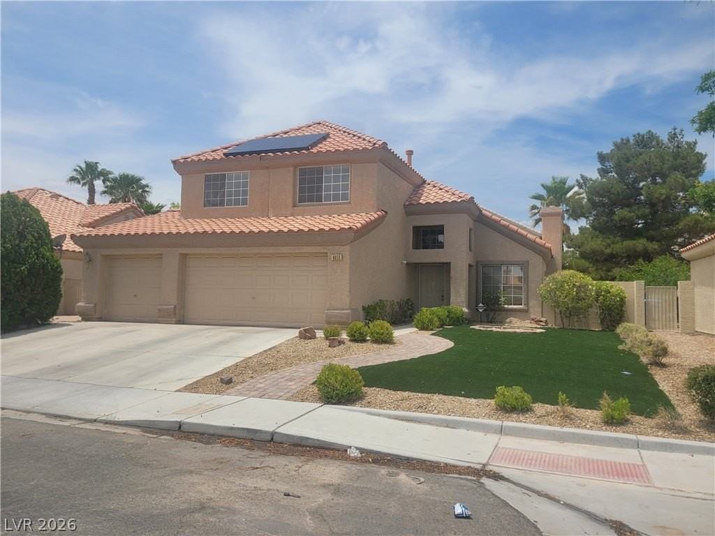 4013 Forest Knoll Ln - Photo 2 of 31