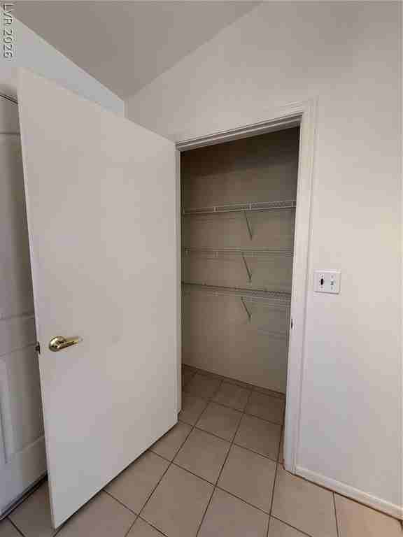 10905 Mill Cove Ave - Photo 2 of 29