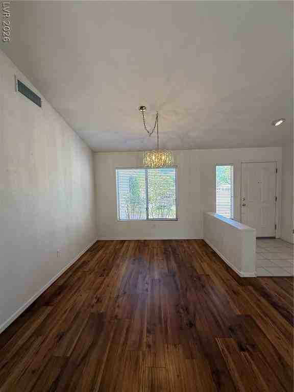 10905 Mill Cove Ave - Photo 5 of 29