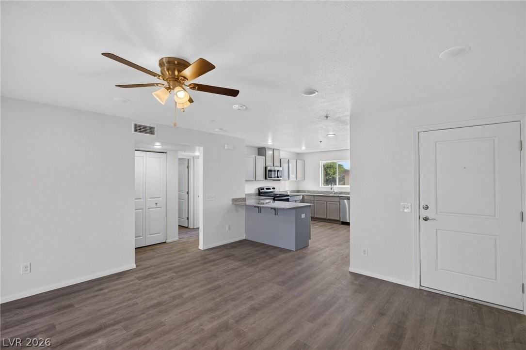 2313 Seco Adobe Cir #1 - Photo 4 of 22