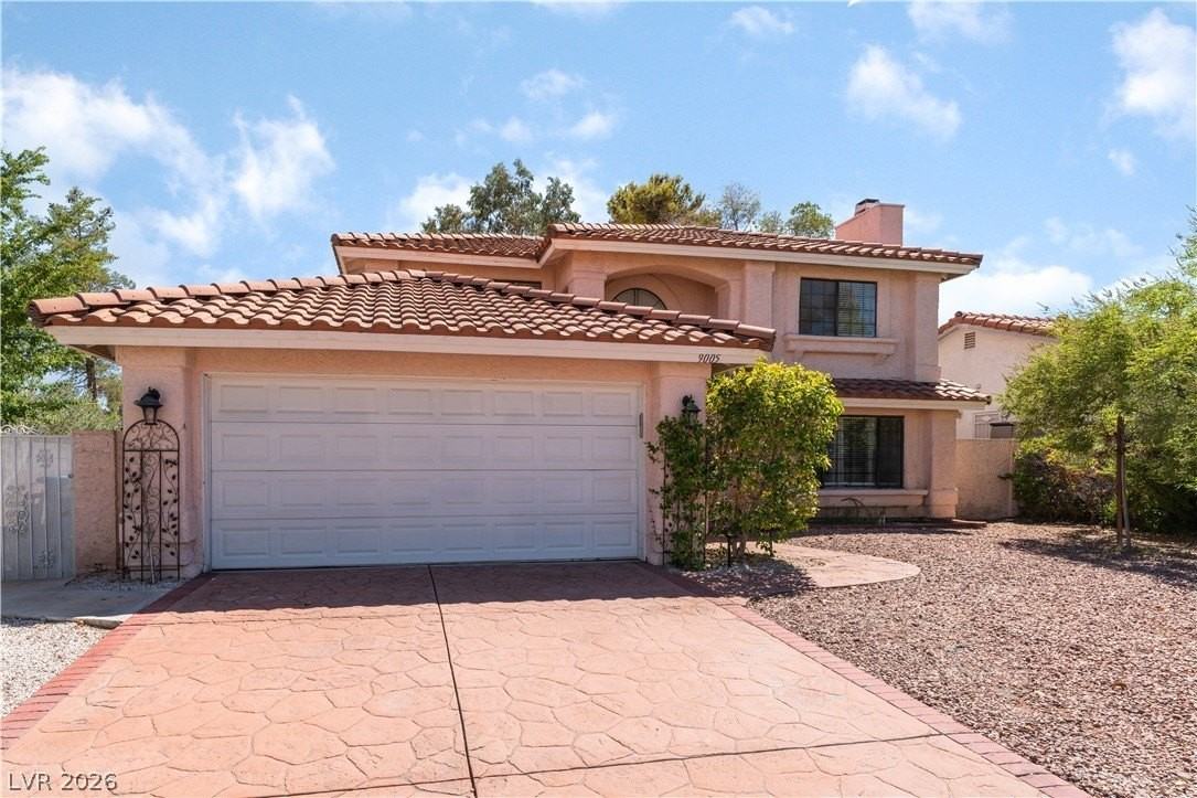 9005 Feather River Ct - Photo 4 of 26