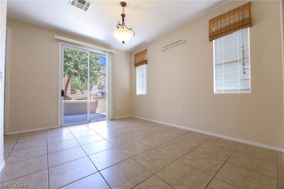 3955 Palm Beach St #101 - Photo 7 of 15