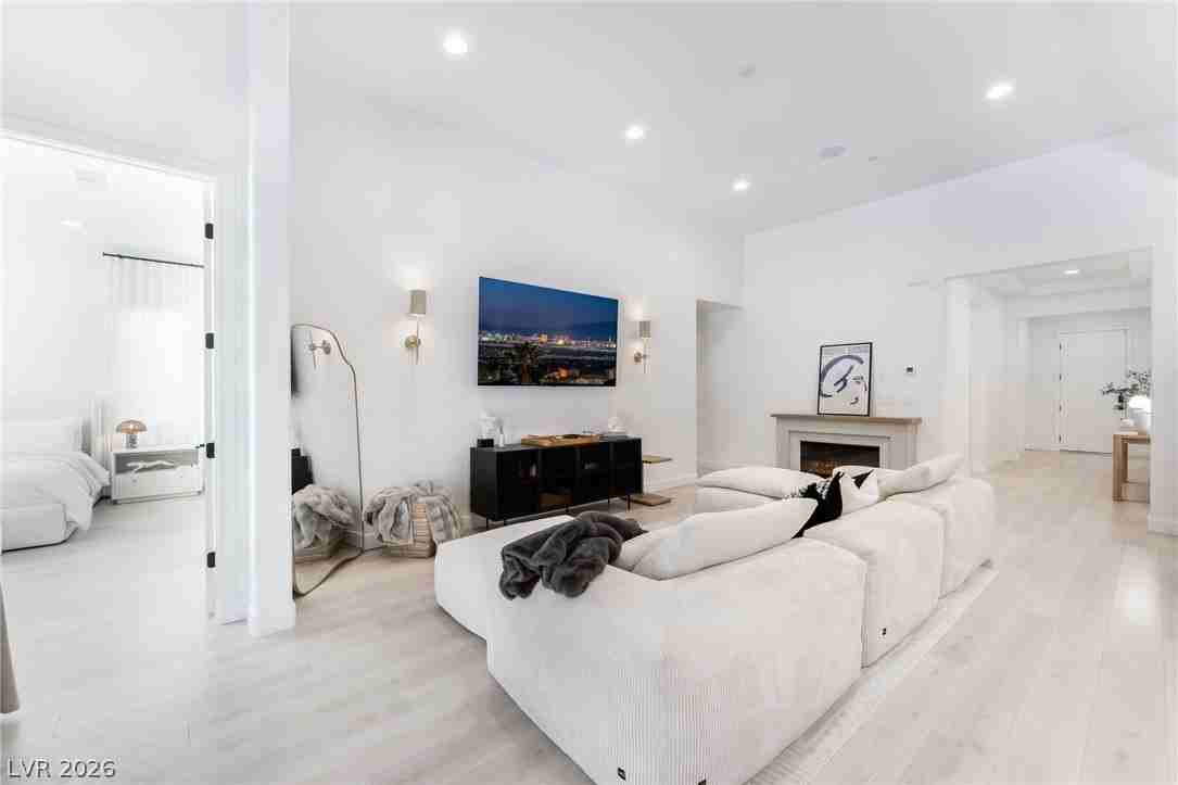 10149 Zeta Tucana St - Photo 7 of 33