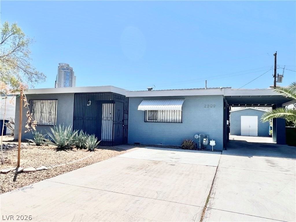 2300 Santa Clara Dr - Photo 2 of 50