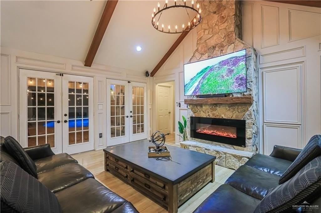 2306 Fox Run St - Photo 7 of 40