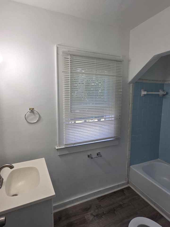 15757 Pinehurst St - Photo 5 of 23