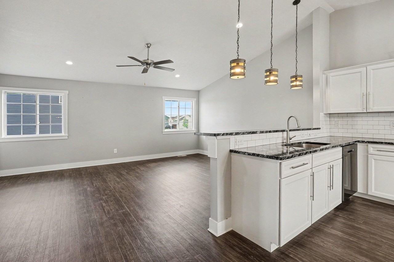 1193 Cooley Mill Ln - Photo 4 of 21
